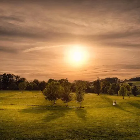 Manoir De Longeveau *