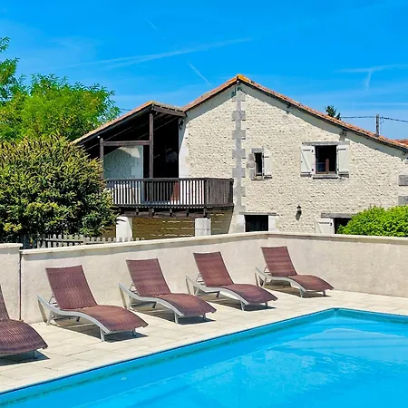 Manoir De Longeveau Pillac