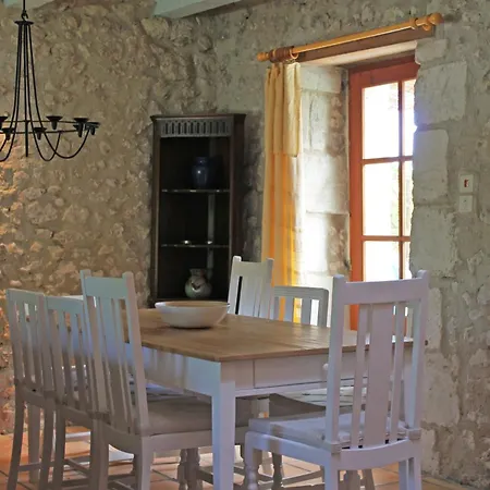 Manoir De Longeveau Pillac