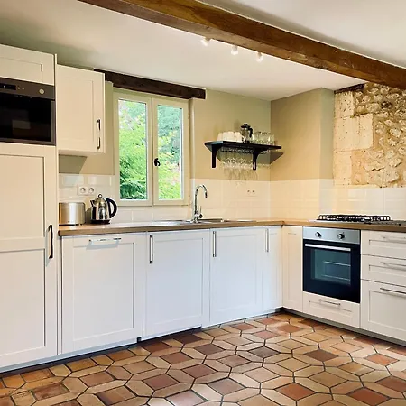 Holiday home Manoir De Longeveau Pillac