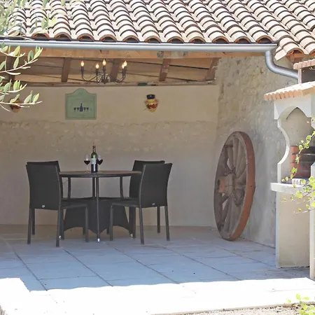Manoir De Longeveau *
