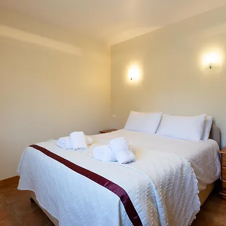 Semesterbostad Manoir De Longeveau Pillac