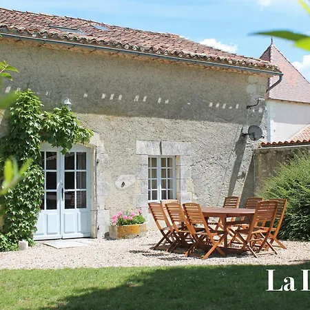 Manoir De Longeveau 度假居