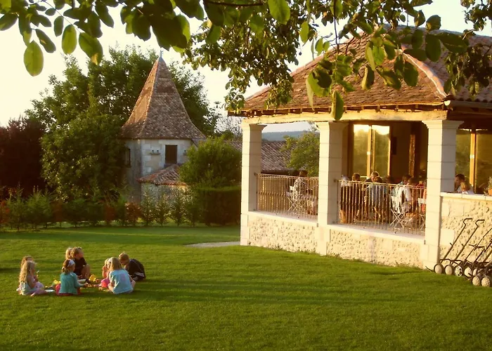 Manoir De Longeveau * Pillac